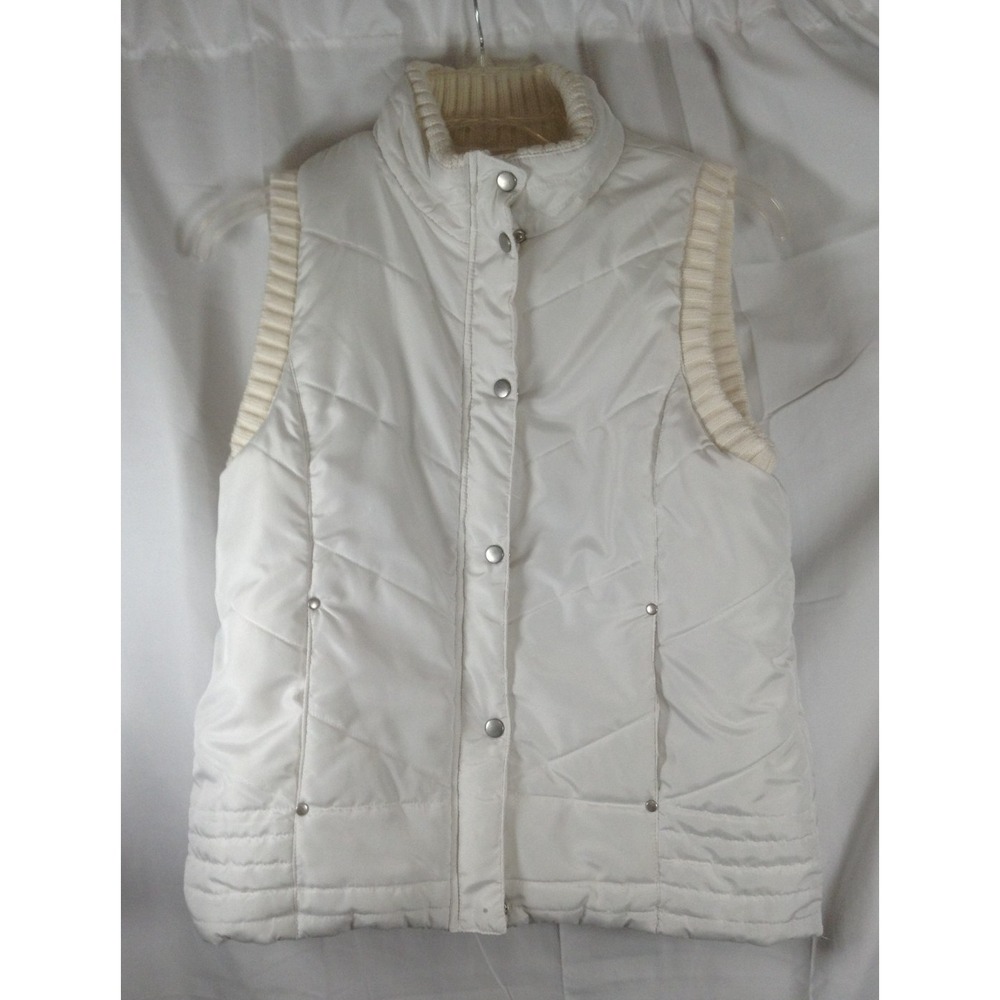 Carolyn Taylor White Sleeveless Puffer Vest W/Knit Trim Medium Snap & Zip Close